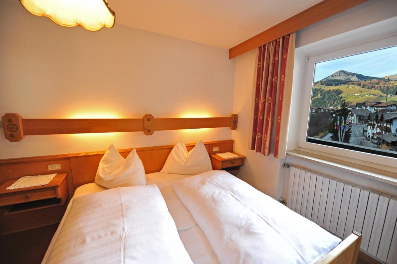 Apartments Jasmin Selva di Val Gardena Exterior photo